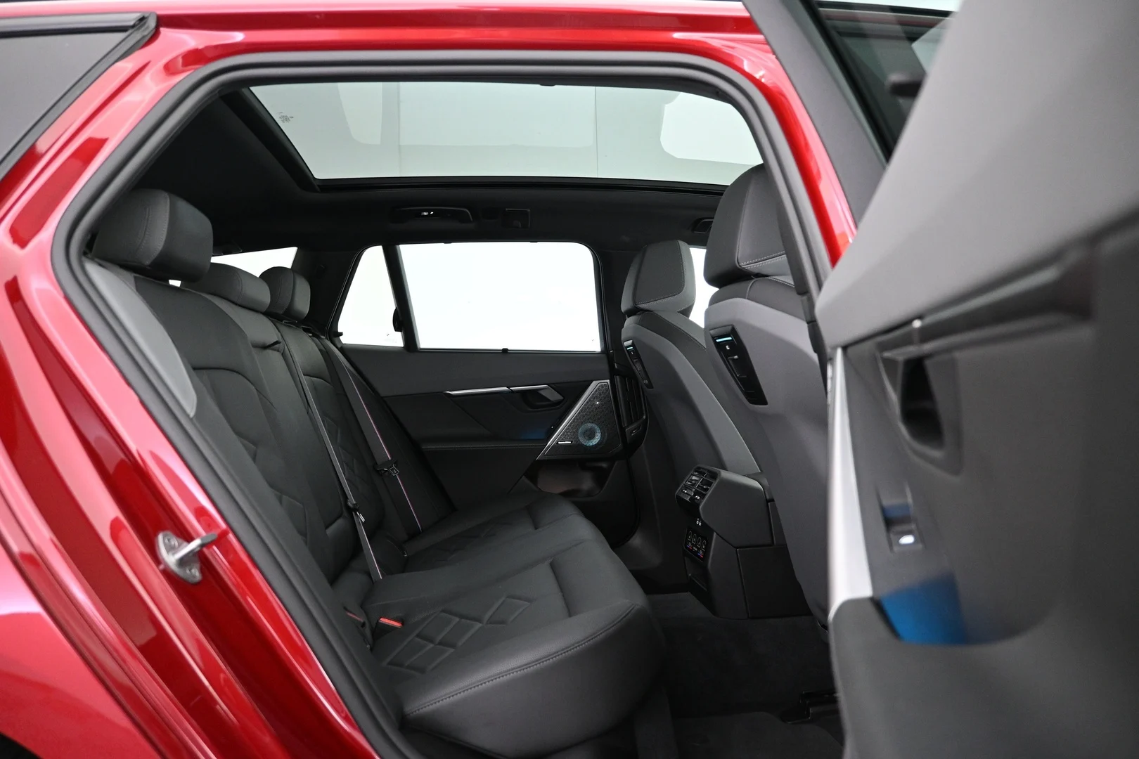 Car Image - 7EE1a73KTllCDlf3cYFNGQ