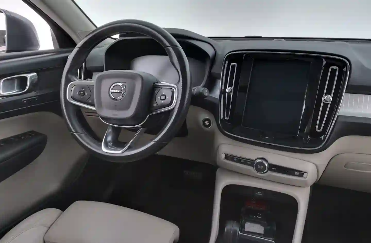 Car Image - 2QYuHWR5ifdTucruvestxd
