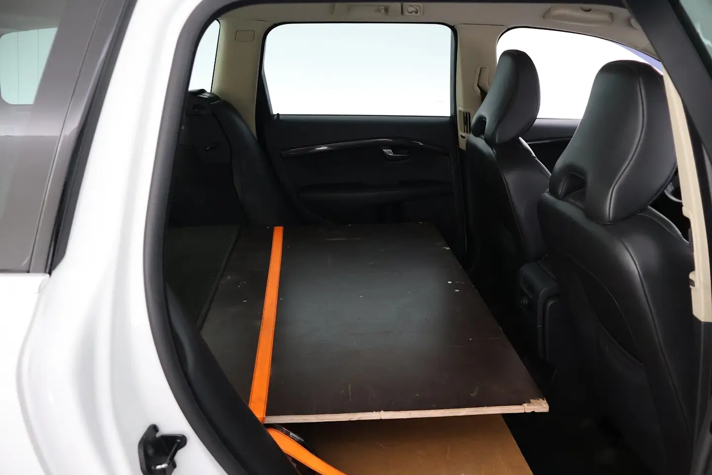 Car Image - 64f5wtwN4A5Ntr0gcgObsj