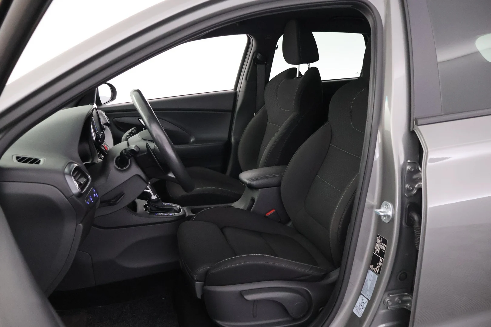 Car Image - 5LGhfiuGlMt9J4Jn30pWRu