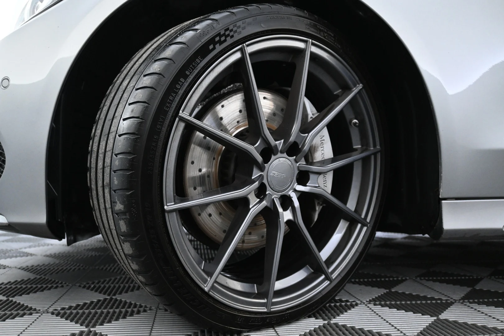 Car Image - 32pkXwHsruwF1wnhBdhBq