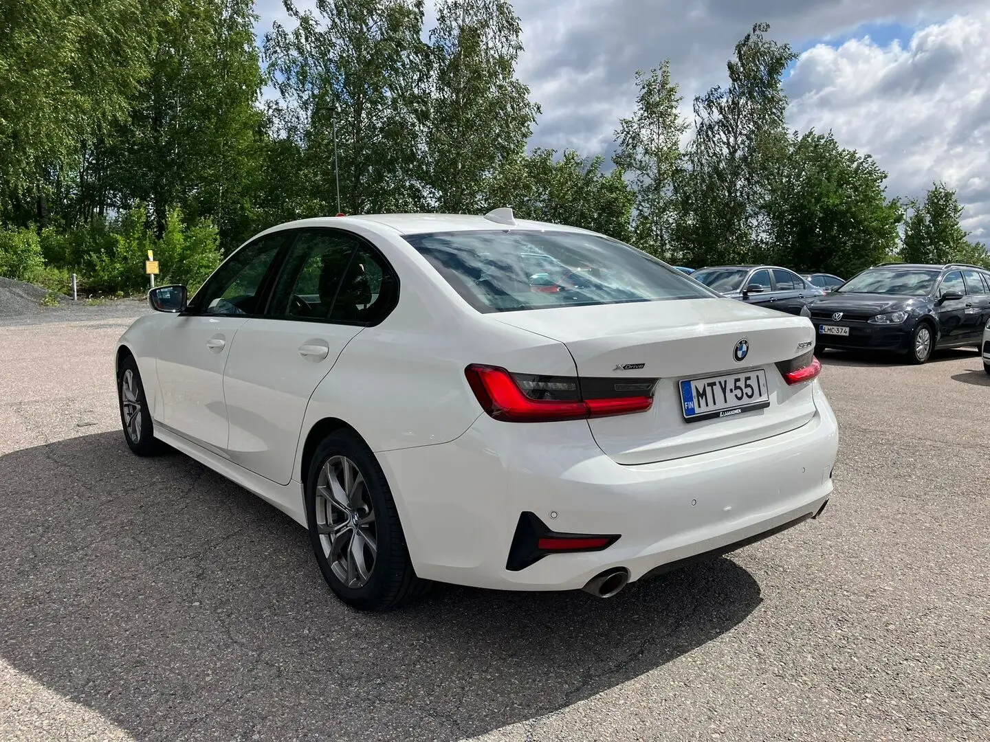 Car Image - bw8f3sEZJcSkA3DSWuvKk