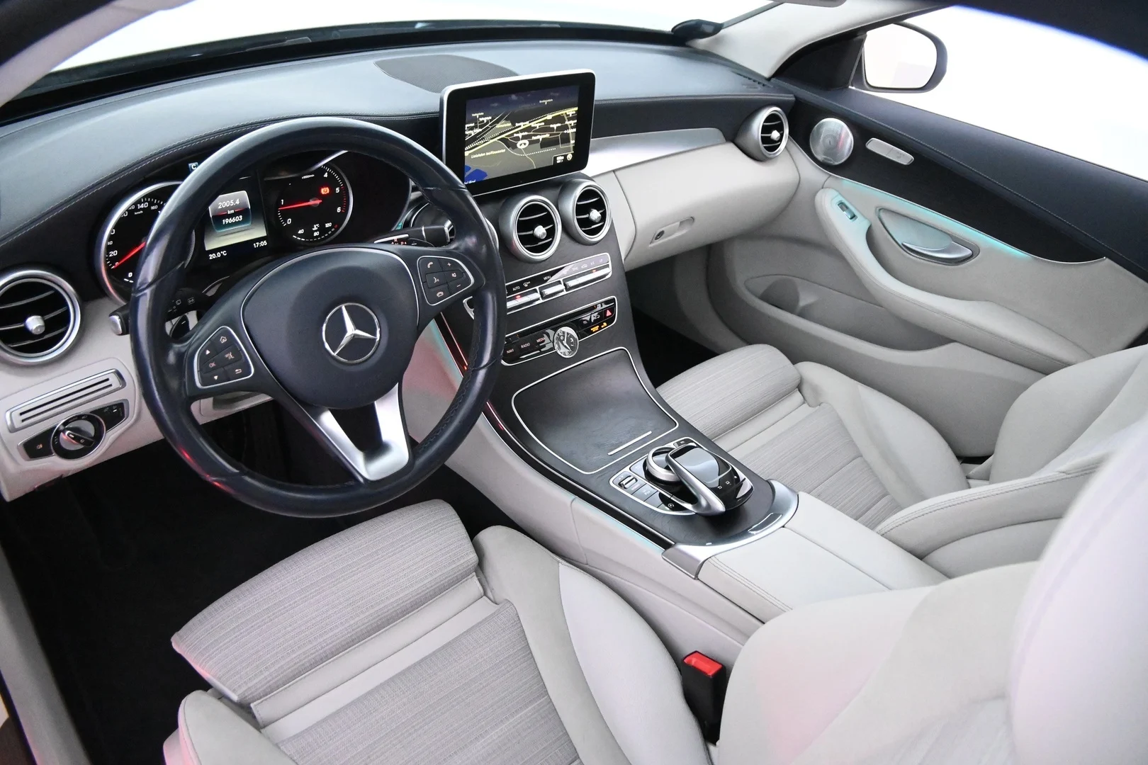 Car Image - 4aBDWfMni5MrbqRcEyZoAB
