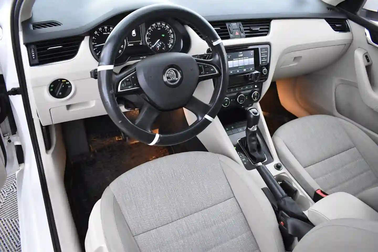 Car Image - 4bSYFC2lZryTqzlsXDJOZC