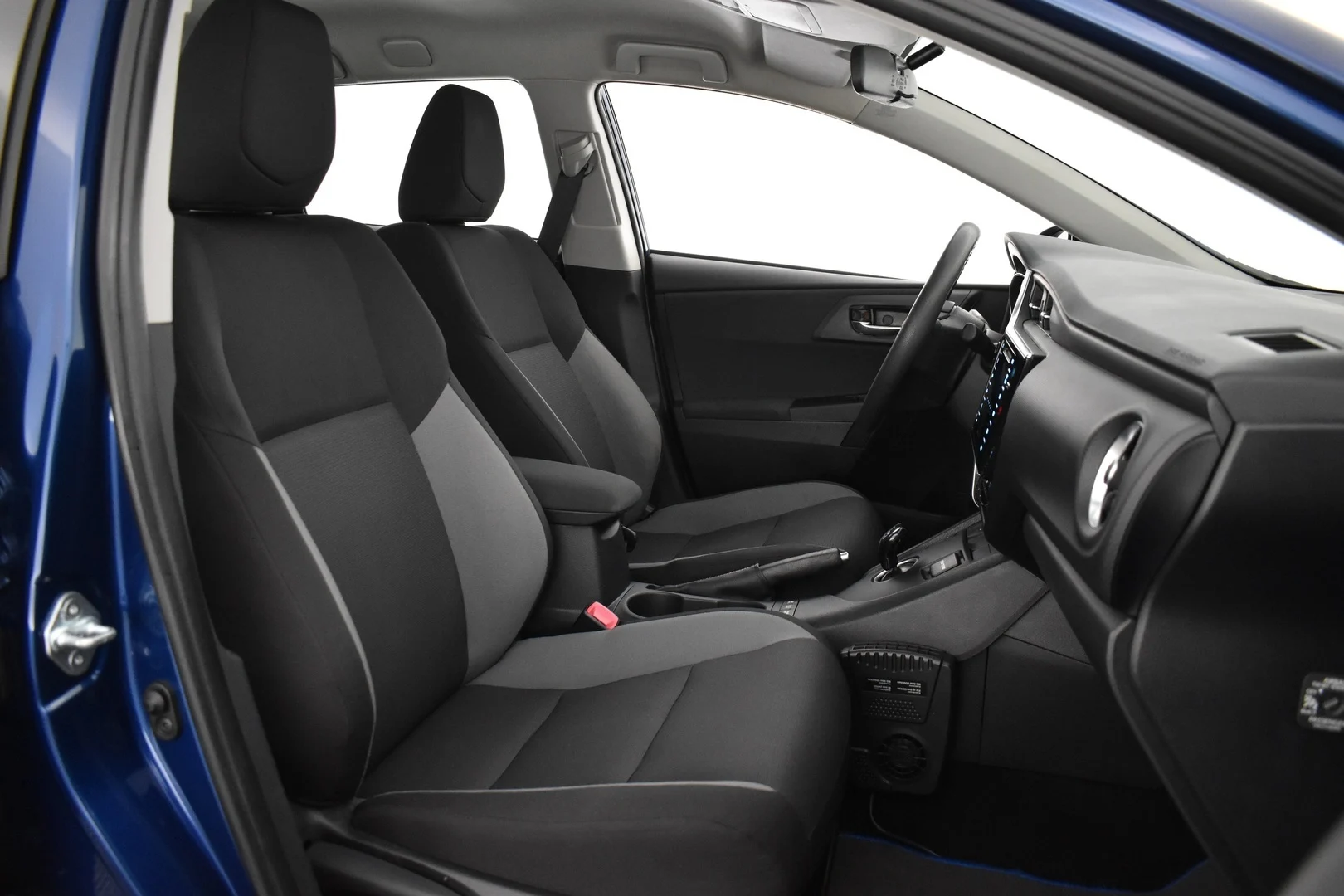 Car Image - Pro6vgZHHrQtAVSrSvx3p