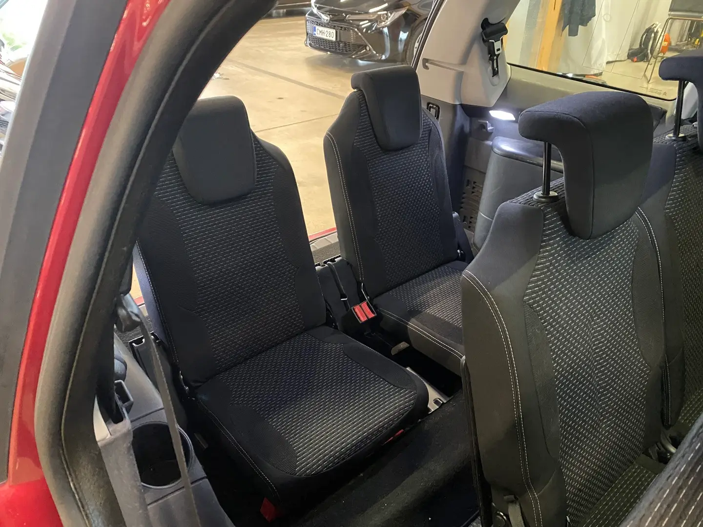 Car Image - 1xFdAt7O5dIC9szSv0Kecz