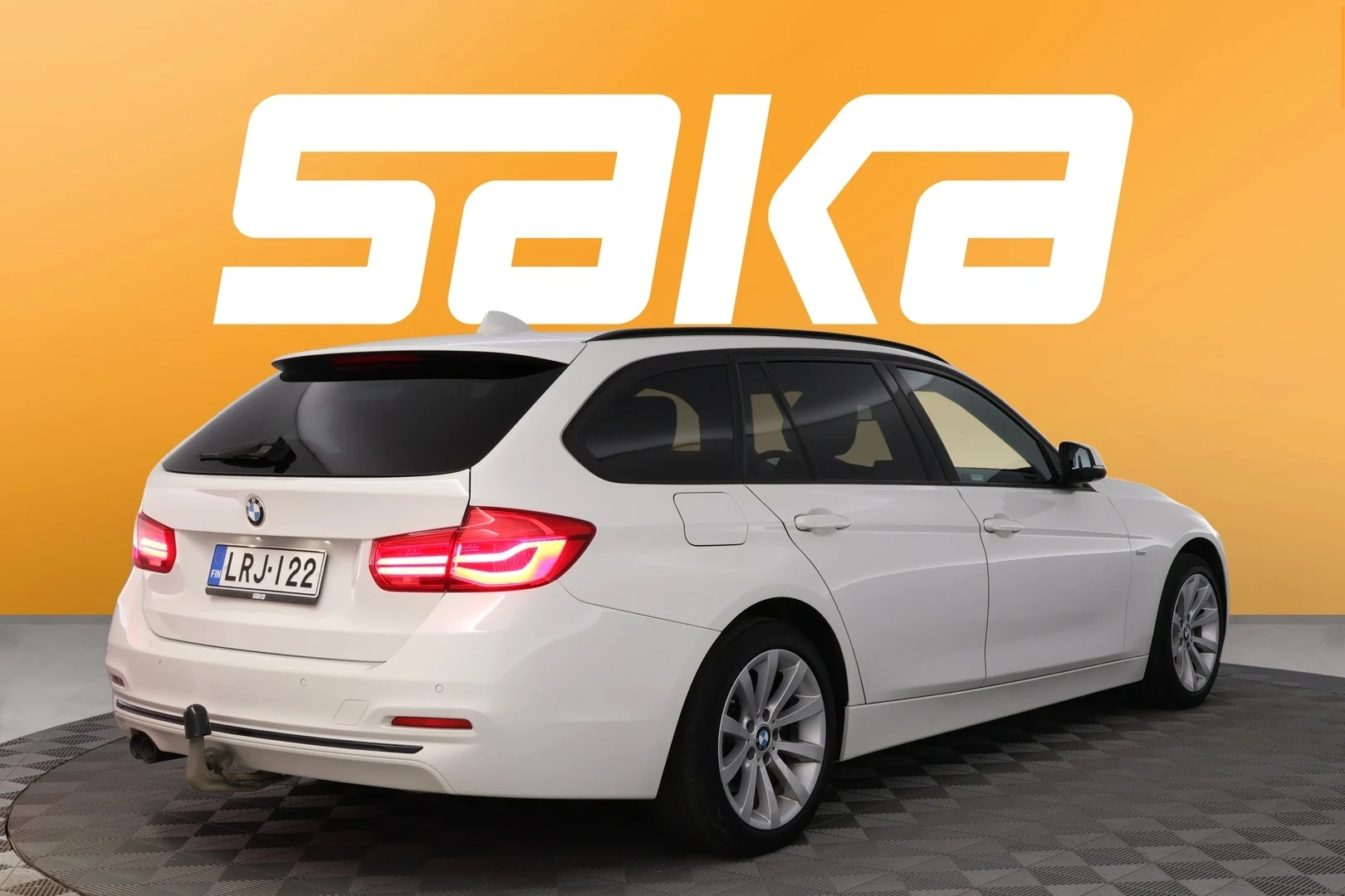 Car Image - tOxEis1w81TwUUeUOVkh5