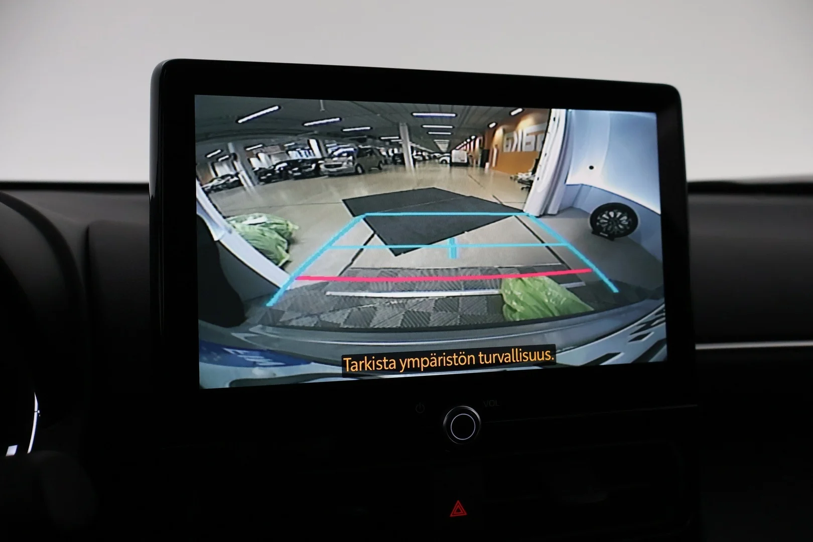 Car Image - FxlBn659bDrqEHCiySxQz