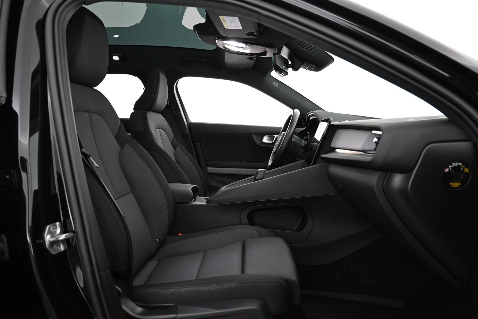Car Image - t6x590tAsrt9sxsrFZbuV