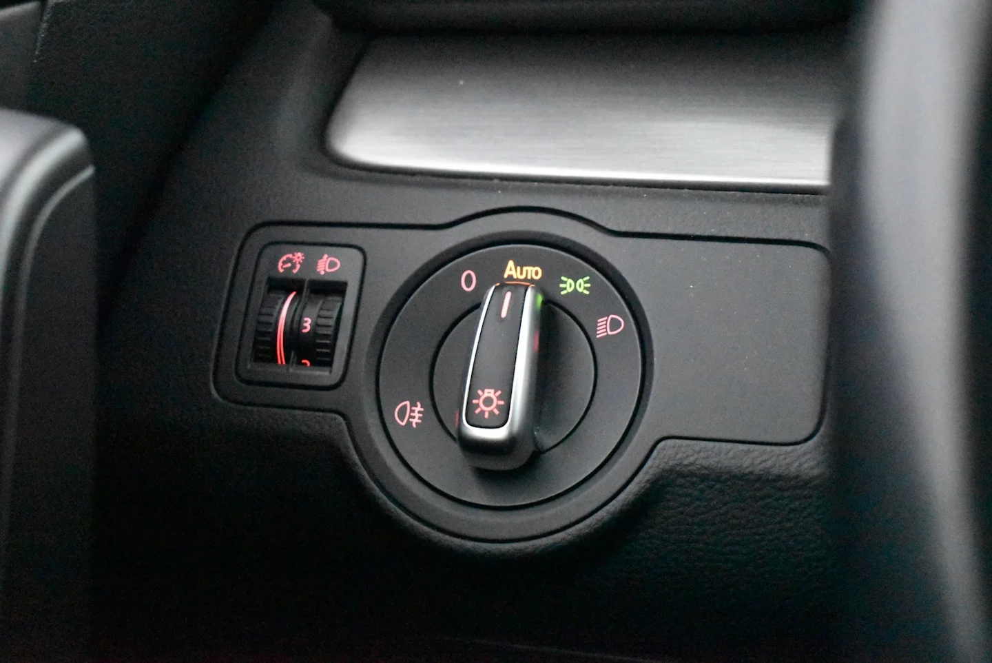 Car Image - 5SegxaNMJXXTtAB8nnPwwi