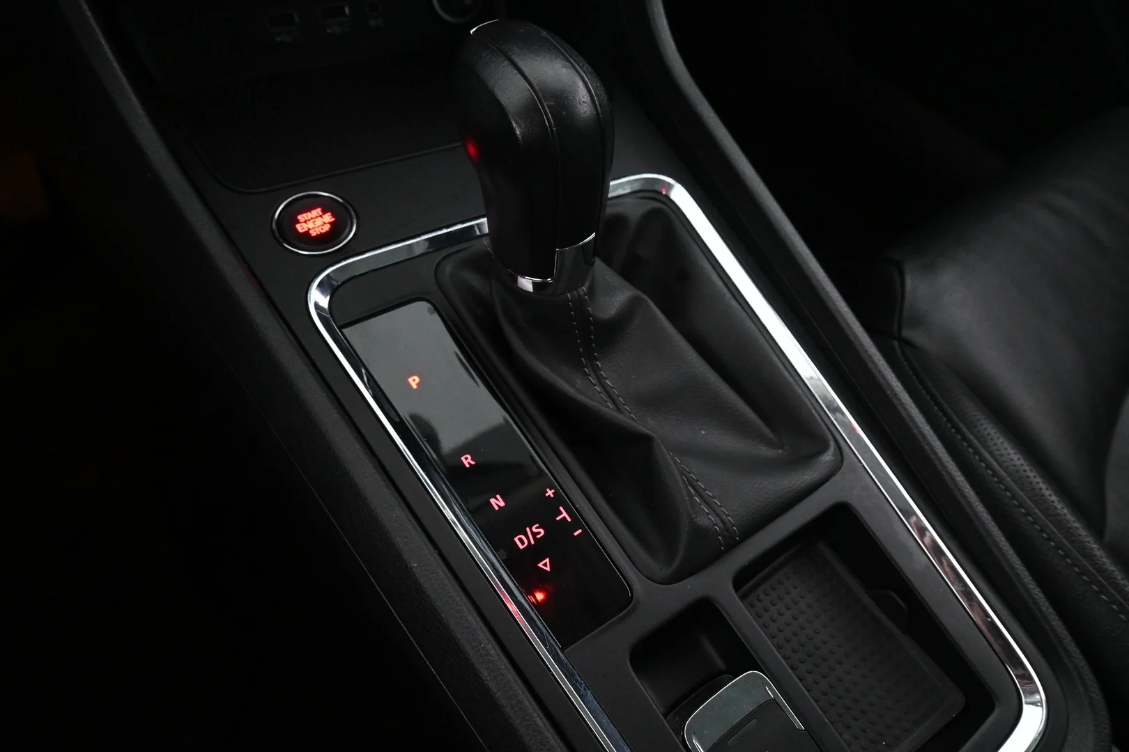 Car Image - 39ngd8bsj3lVx5vwpIq6Gv