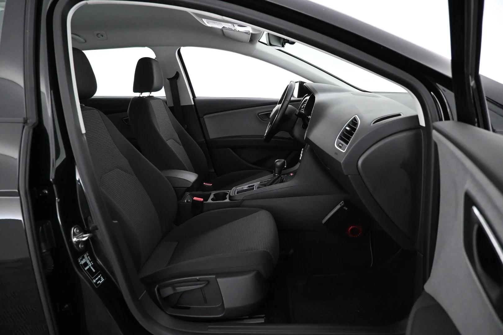 Car Image - 7LnegidQWvYn8zQpXoptpn