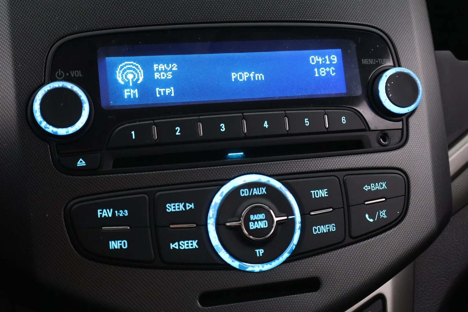 Car Image - VFlVBOvTwGPW4rTpNdj1x