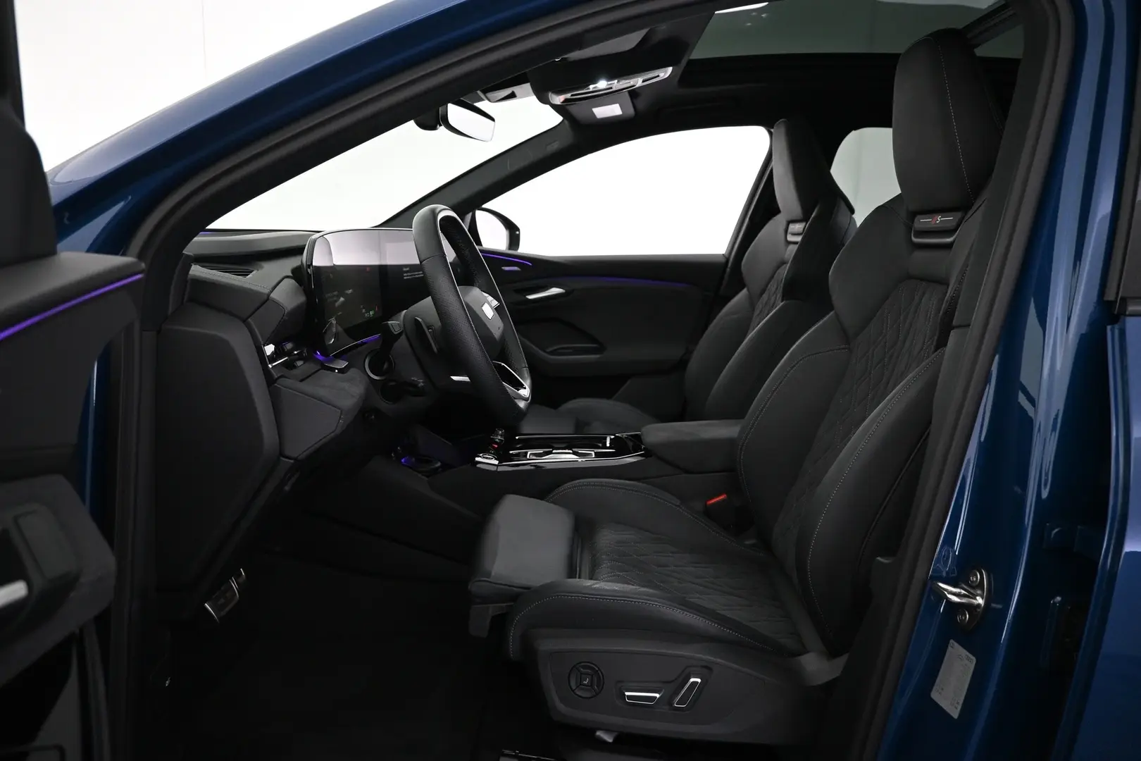 Car Image - 2PmQDPxTbVFuWeDB28MB4F