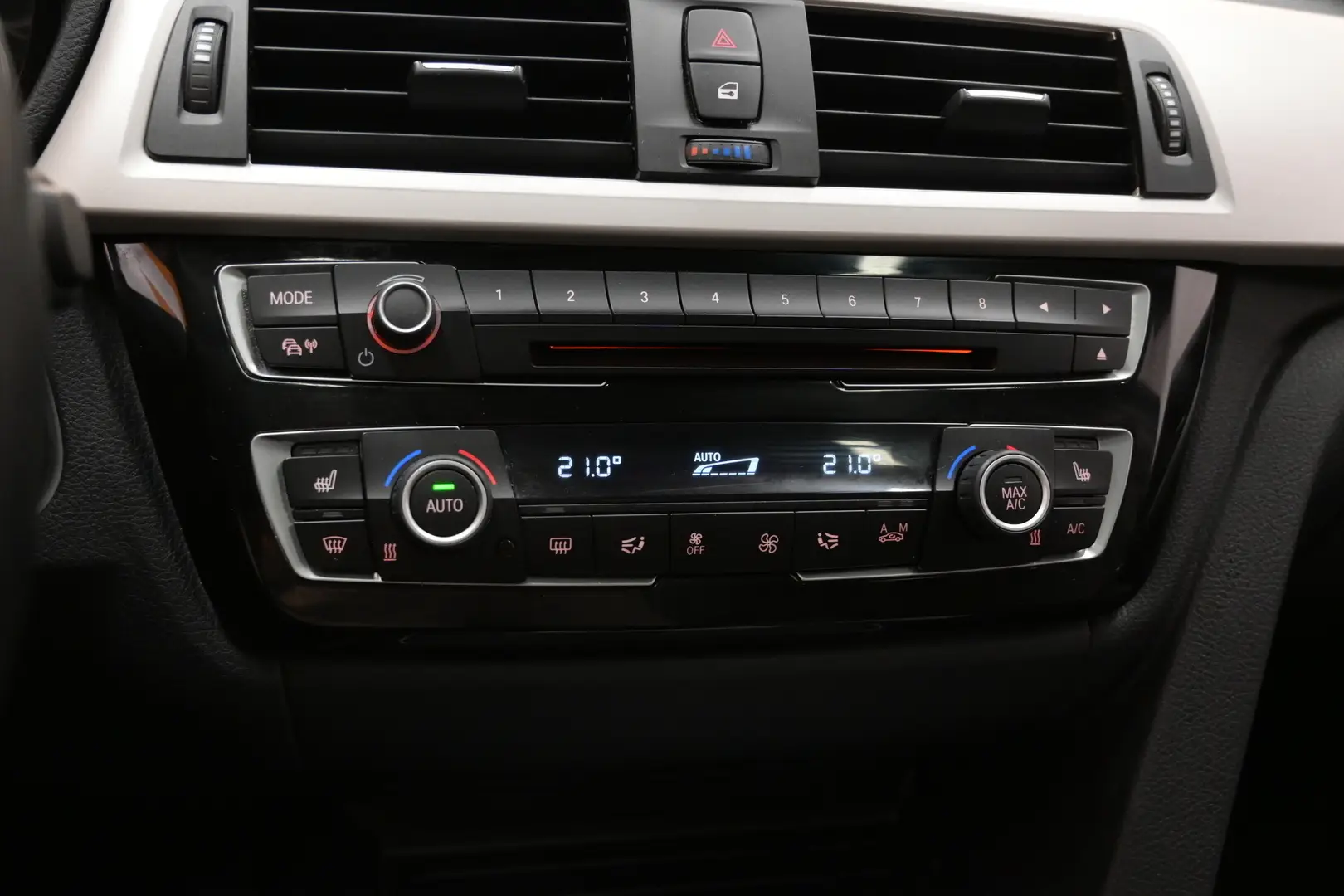 Car Image - kDEnVpyw4hkcPtCGKSsIn