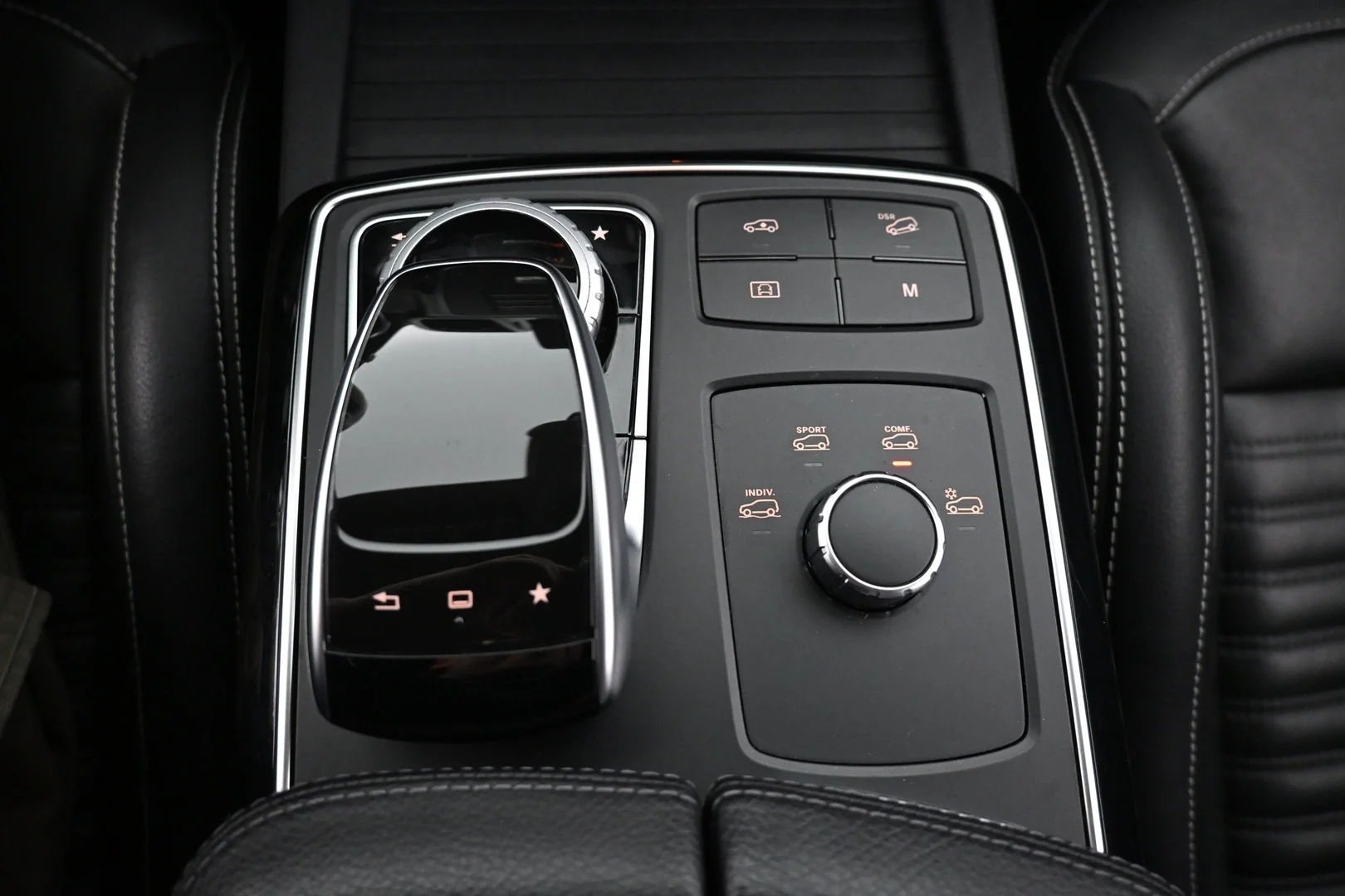 Car Image - 2g6VAabyrnatxh9O1HHNdU