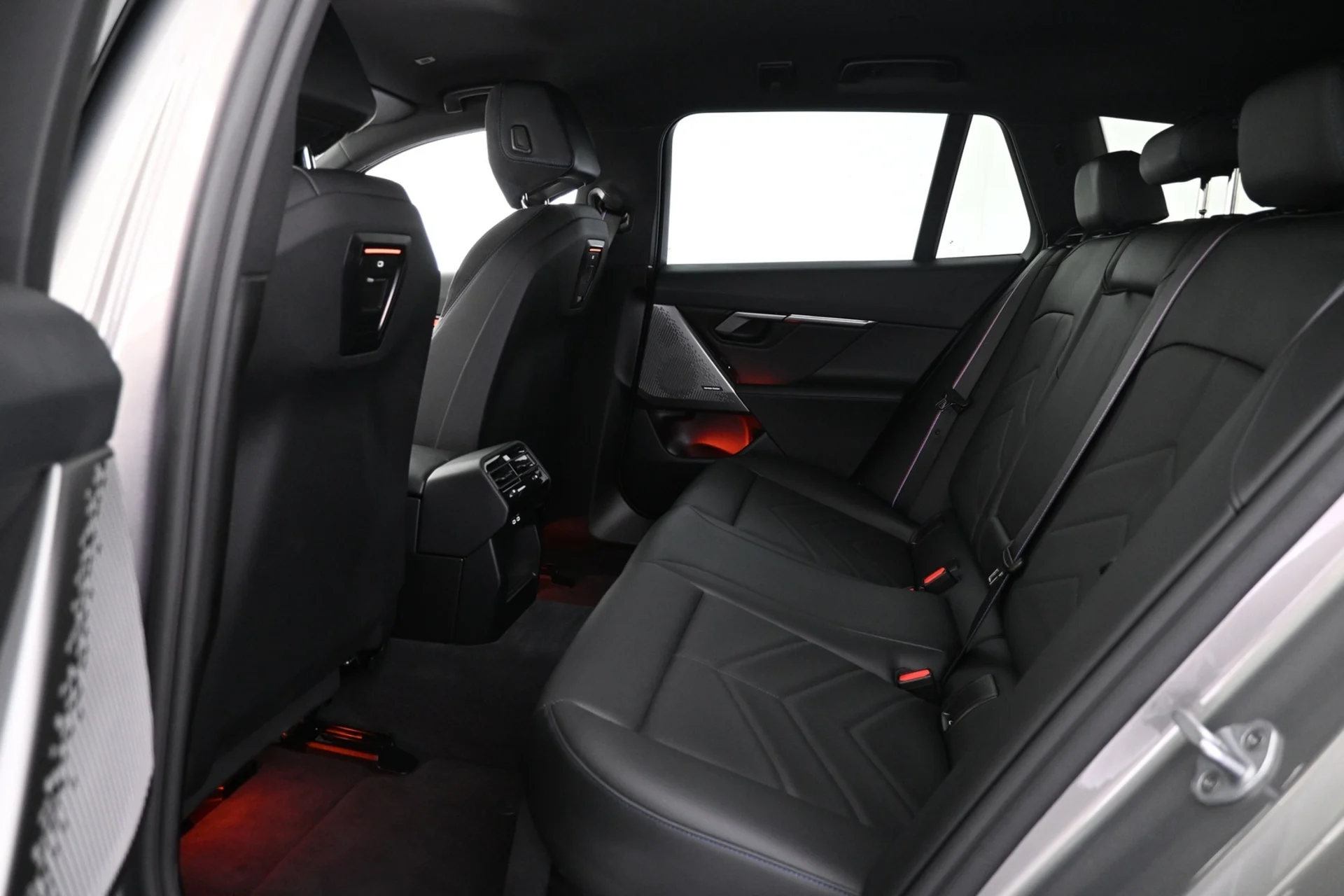 Car Image - 3fLmq34zL5Nn4X1hOmxT9N