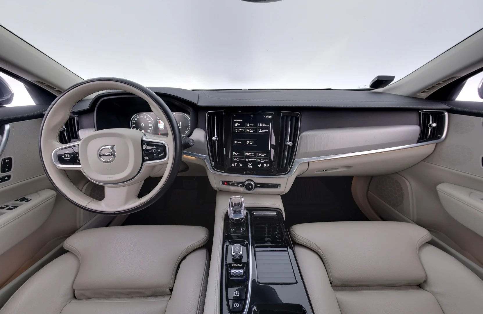 Car Image - 6iL4nPhr9tCnTl8vwLKTCo