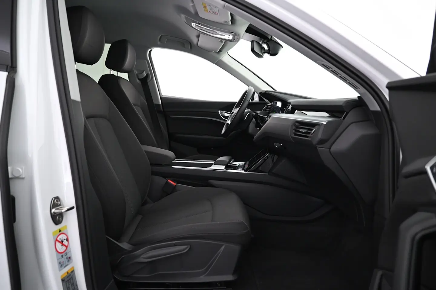 Car Image - 0cIK9AyctBKVLUmVHoLGu