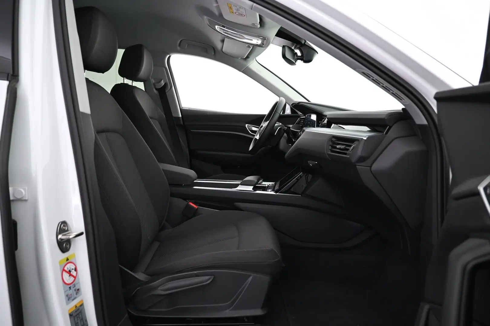 Car Image - 0cIK9AyctBKVLUmVHoLGu