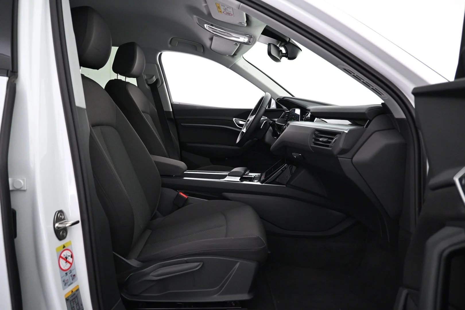 Car Image - 0cIK9AyctBKVLUmVHoLGu