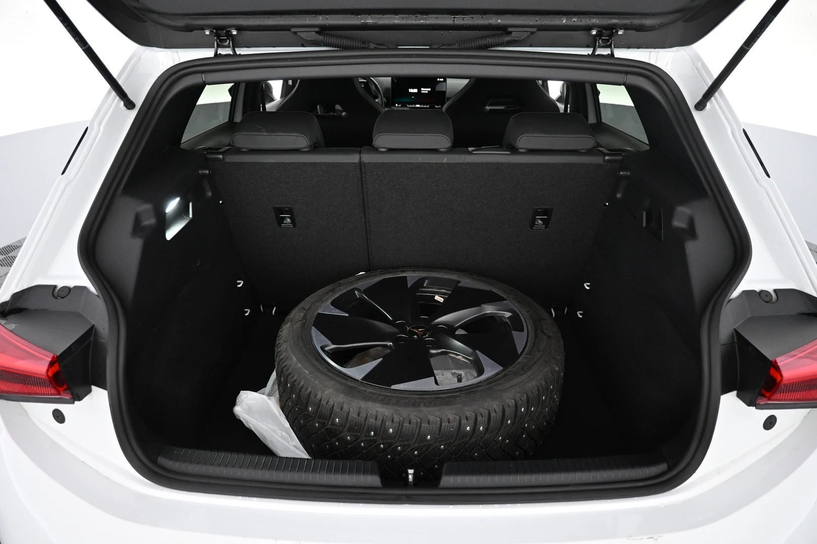 Car Image - 7b7qYm4xM6RQVD4pKX7m5j