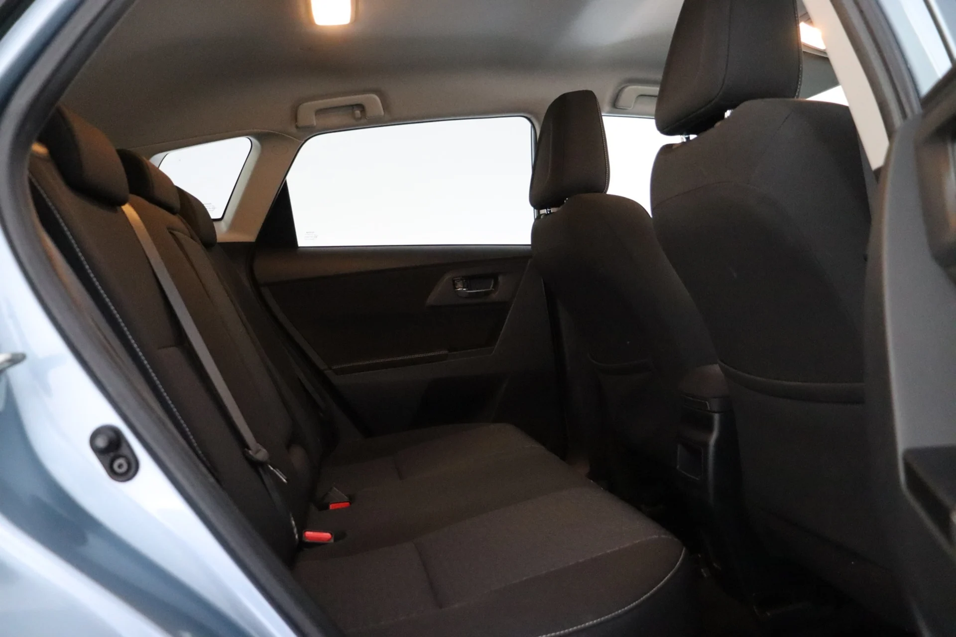 Car Image - 3Oy8Enyjur0fIKETe3Hk9C