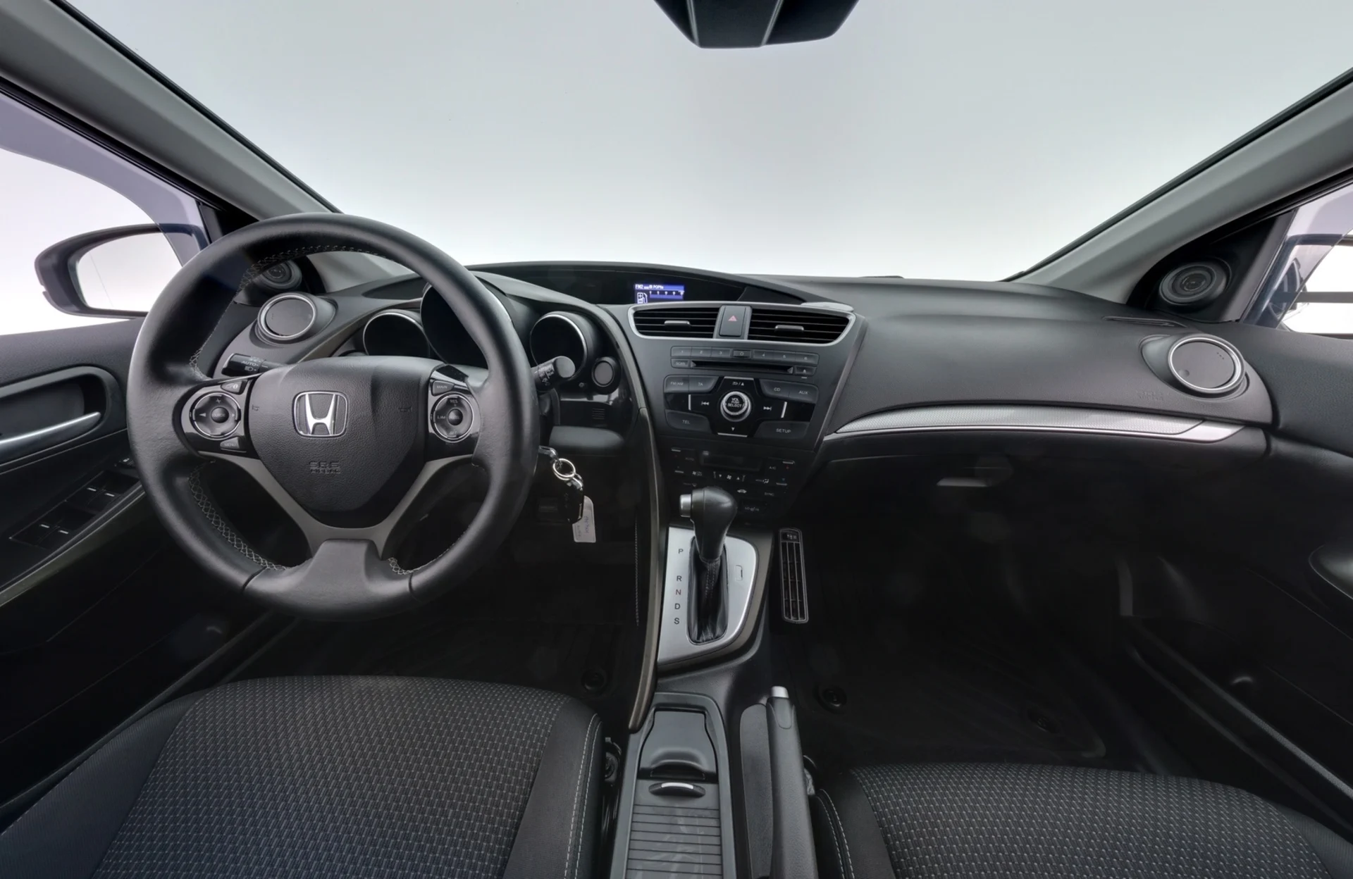 Car Image - 4r8Al0g90pnVeEegpDTiha