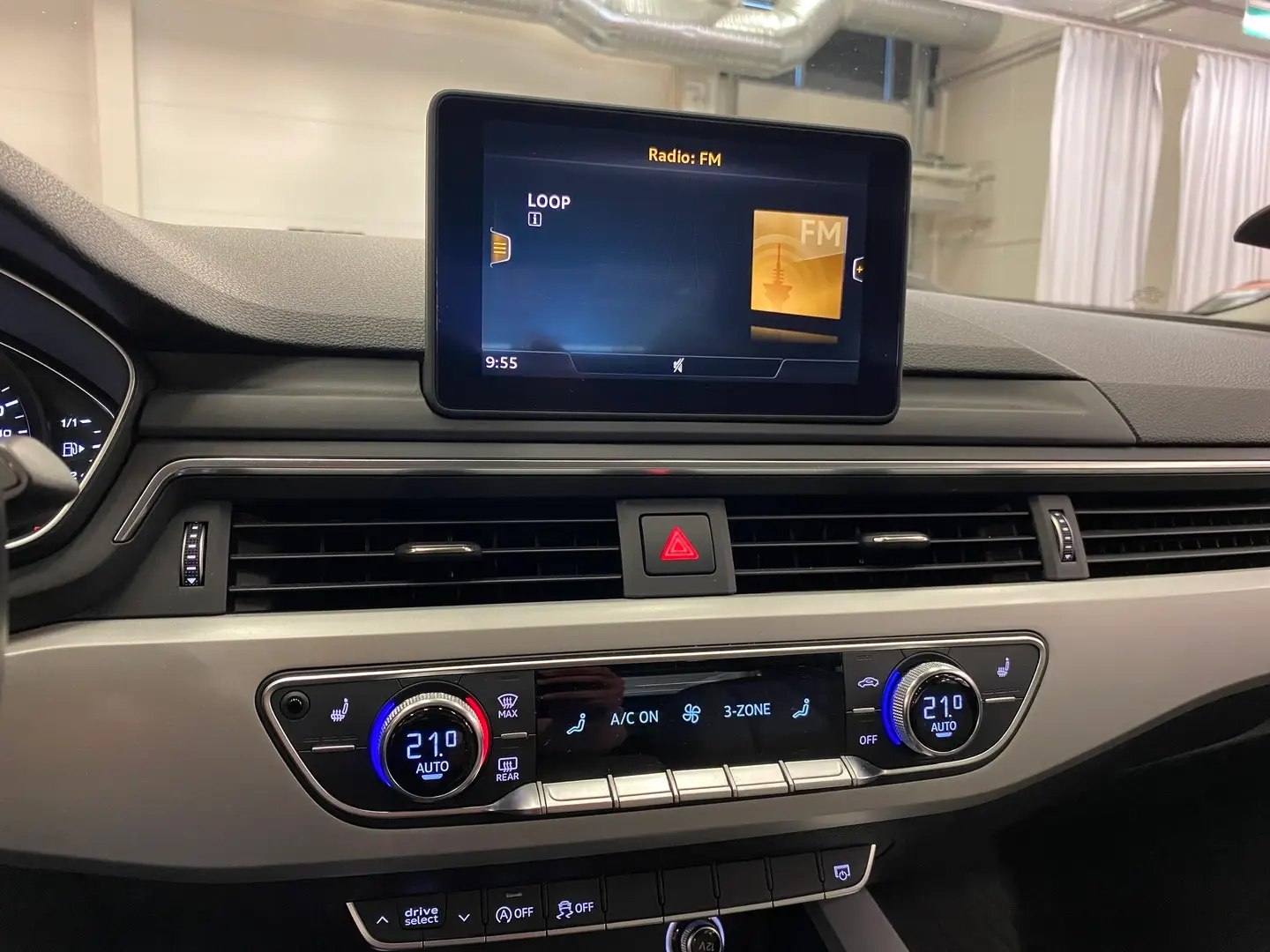 Car Image - 47bzM6jT7DeDvBLz4k9DwX