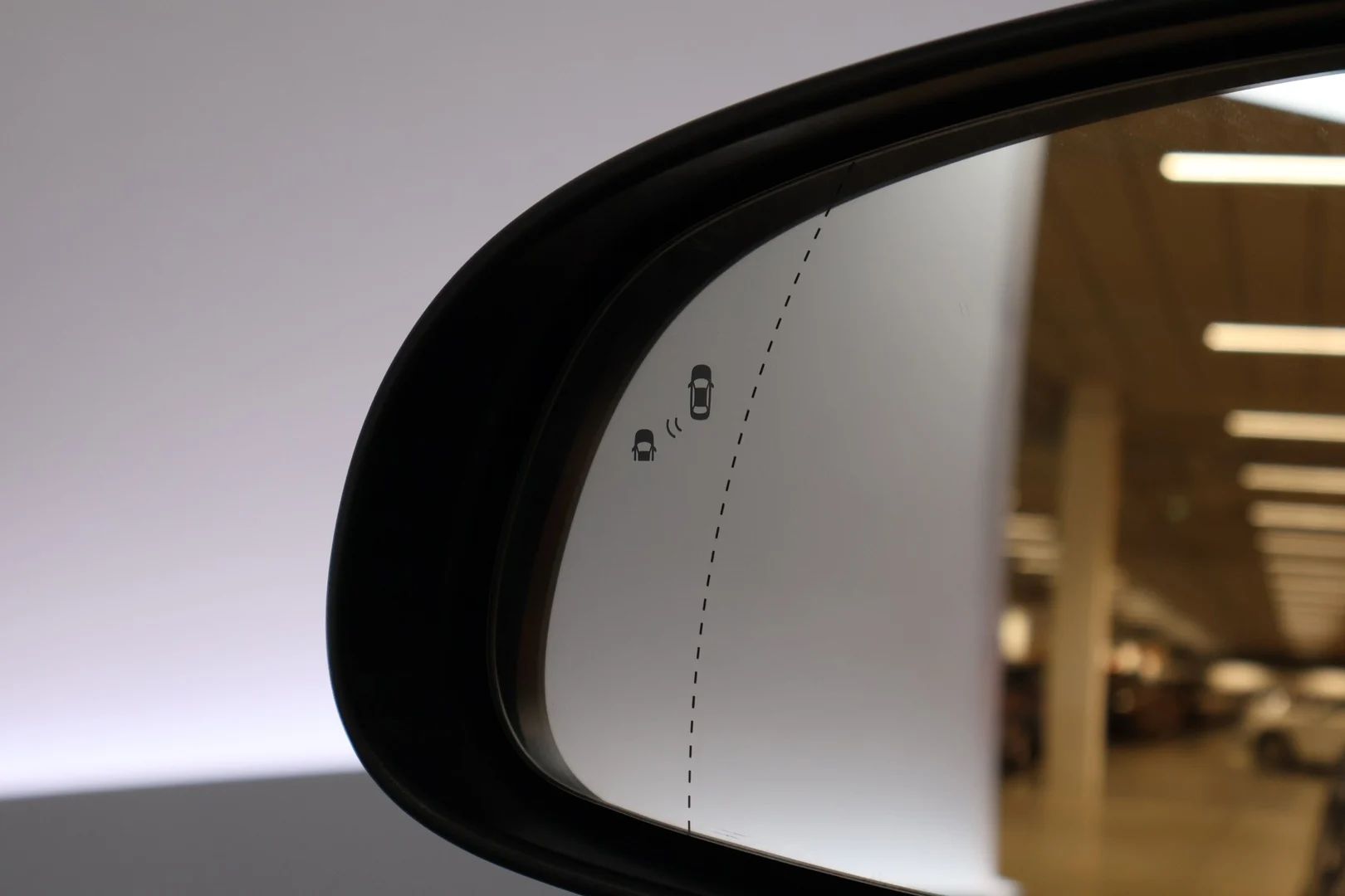 Car Image - 5XJB39tvEsNQRji54wcl16