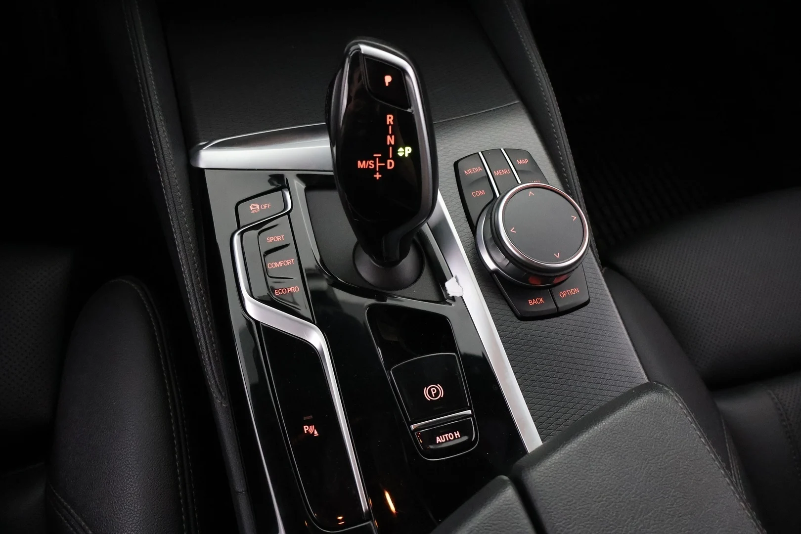 Car Image - 45wvZf5Z4Lr2syUms2CUD1