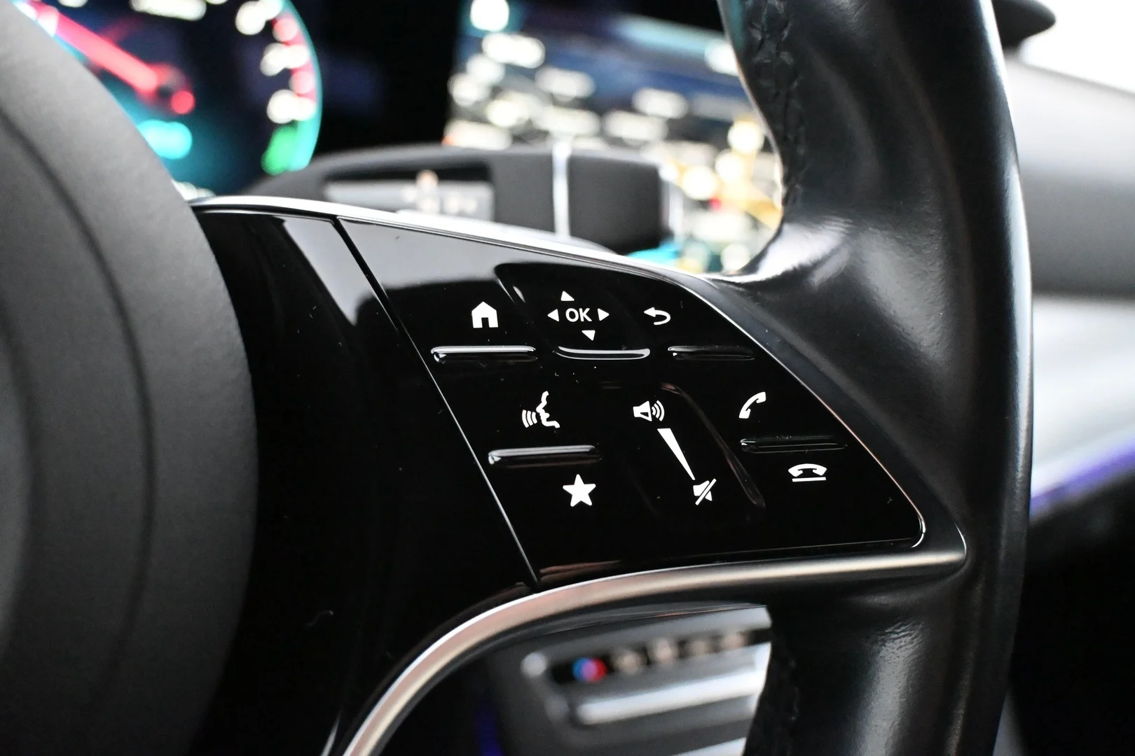 Car Image - zIo4Qm4pf52oiwTrClOQW