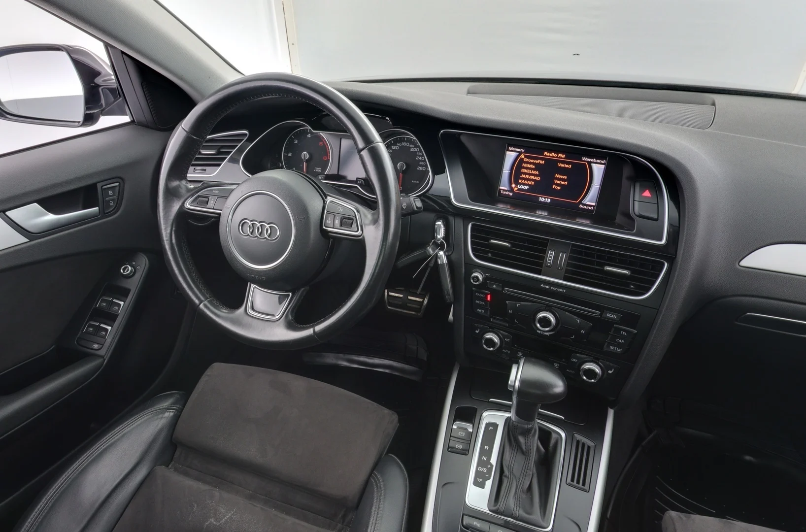Car Image - 5rgLwWhFn9jAxYWejpdO9D