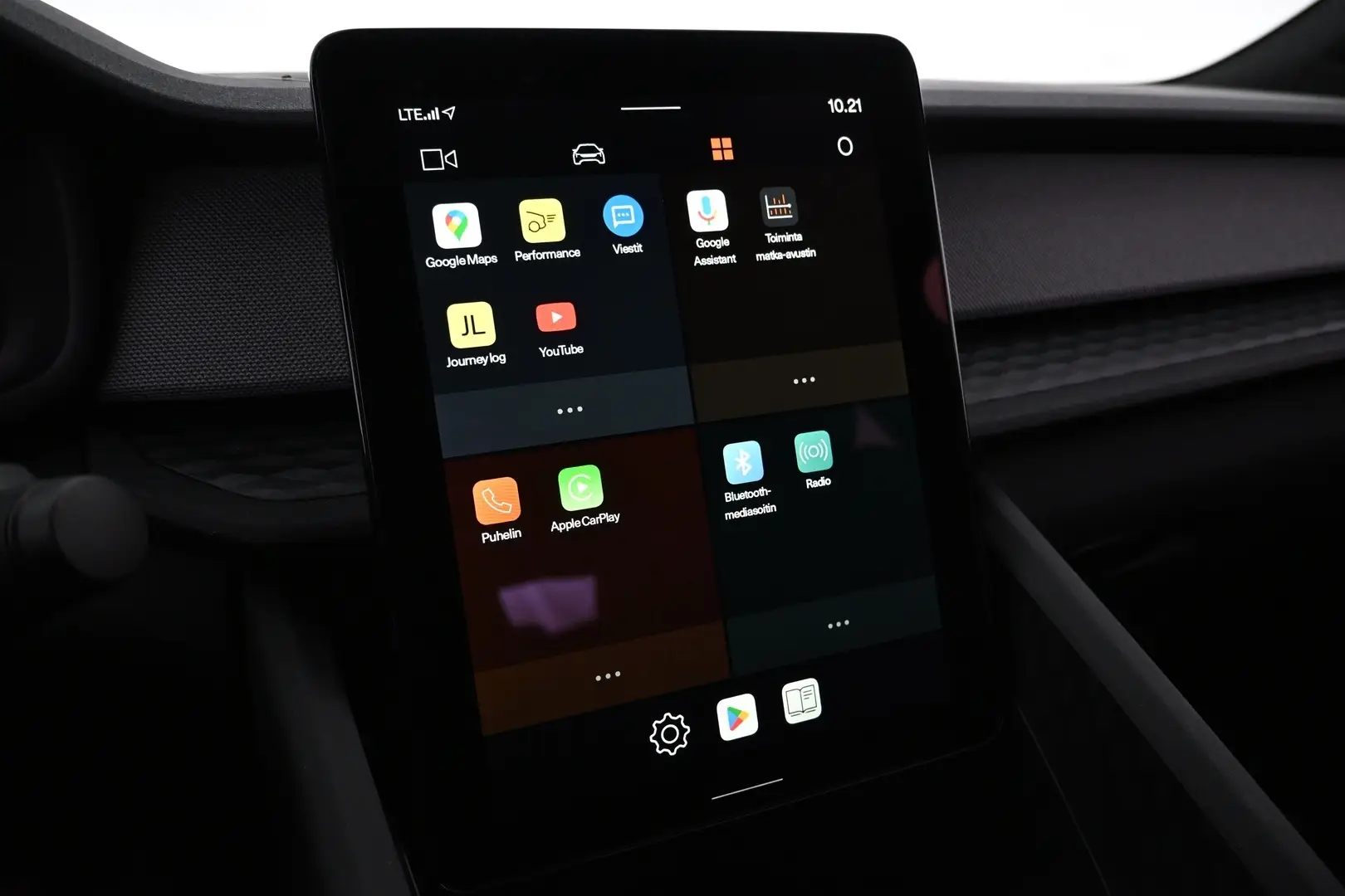 Car Image - 2v2TZ1c5r5FuzvtMuhD16O