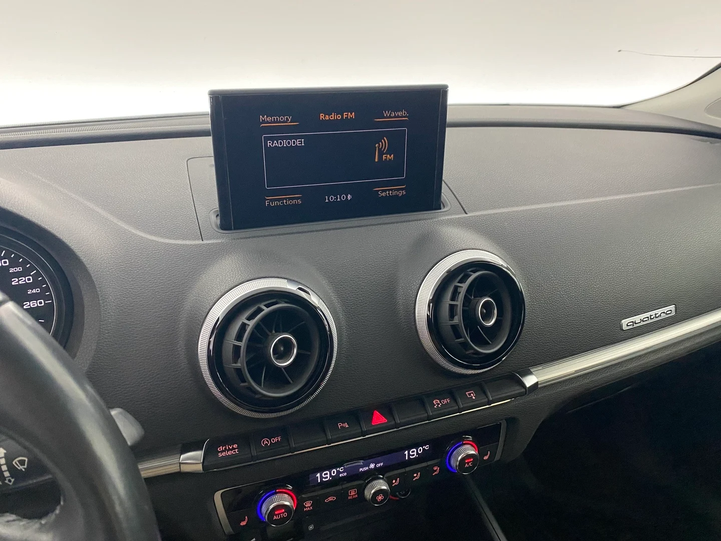 Car Image - 2Ly2RFGh7Hc2daJ1ilZTjs