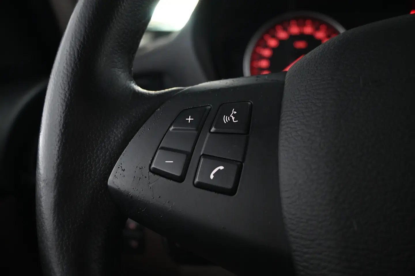 Car Image - 305WxamxhZKiyhbr3yrE4T
