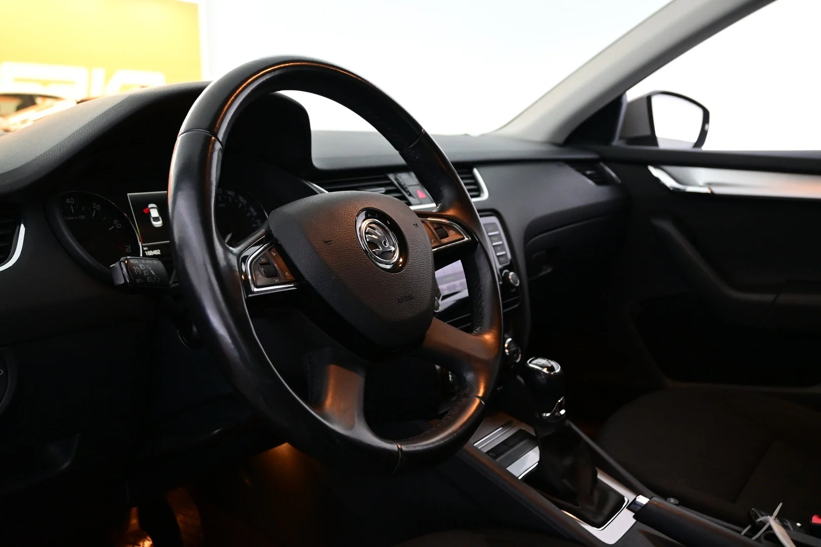 Car Image - 6UPrrMEDO2NUh5CdW8kSpl