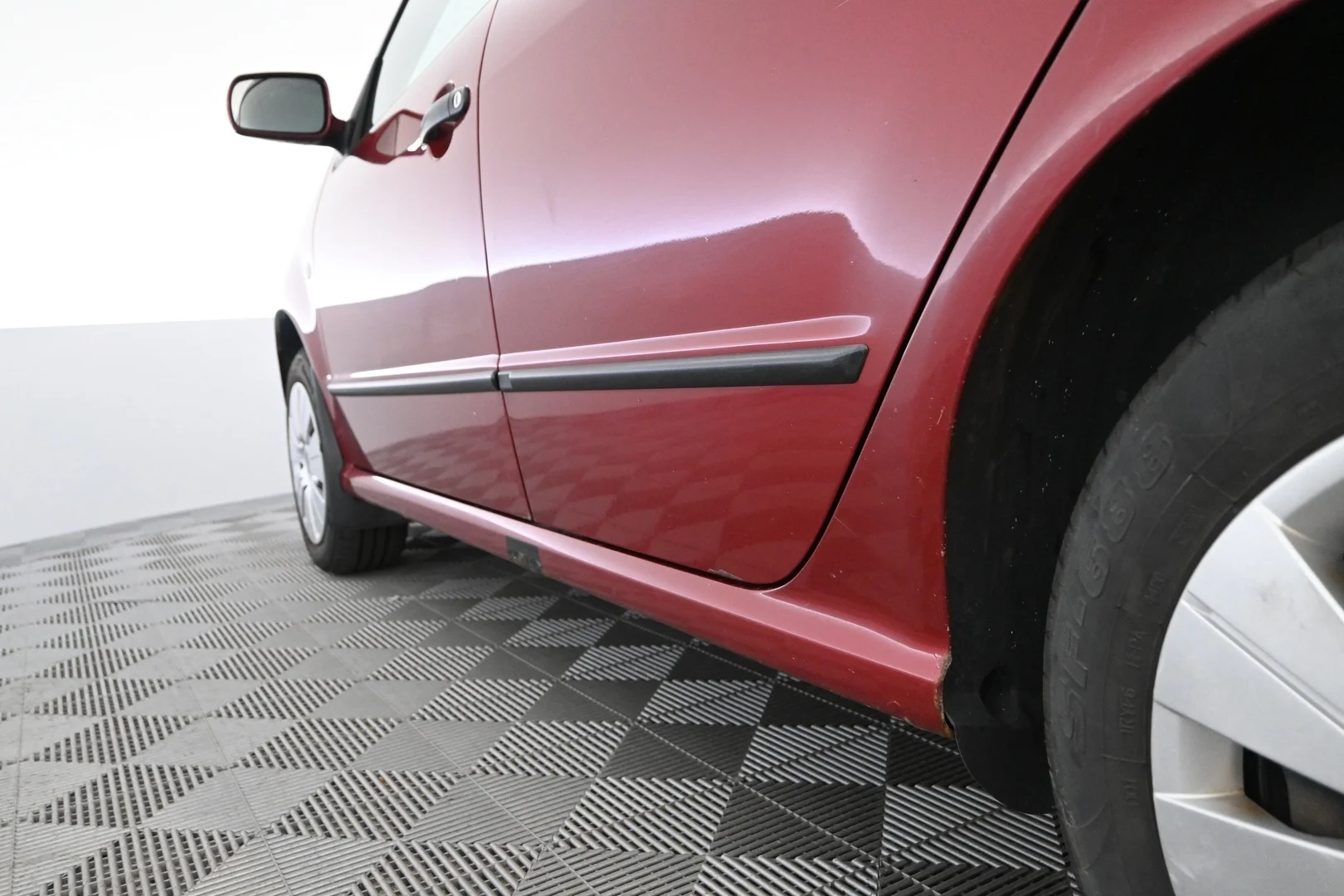 Car Image - 5C6adcVBRop5jwZI280Npl