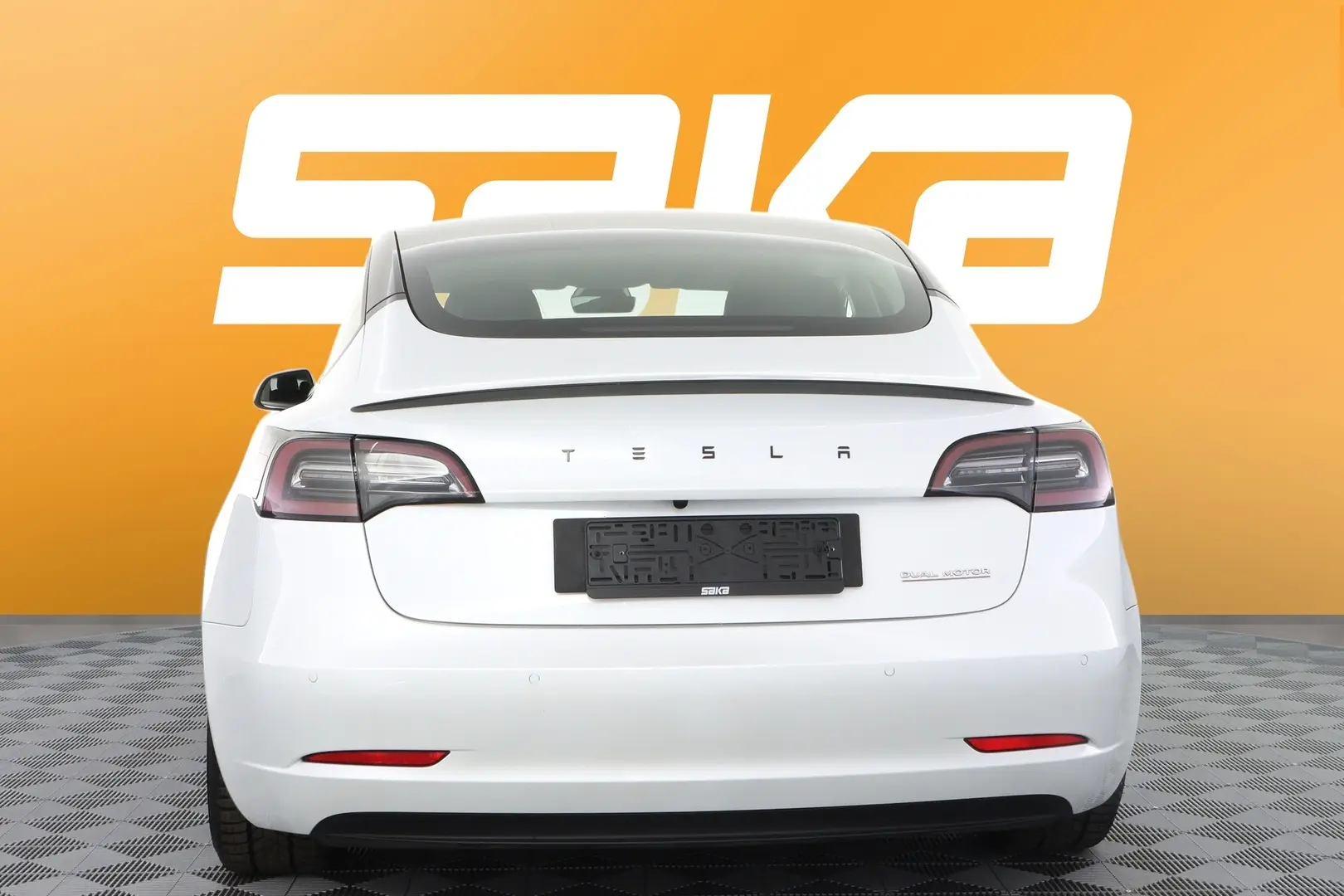 Car Image - 6usrxeYFo9gU9nqQrGiQpm