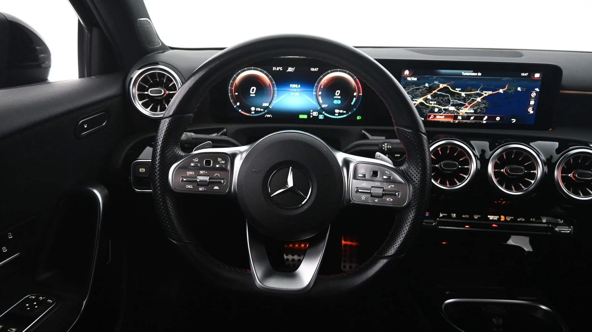 Car Image - 2qNhdVDHisxKIOsMxtukJF