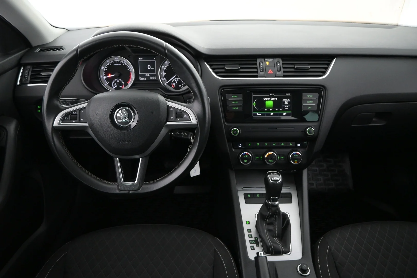 Car Image - 5zYbDNDDCzCe2qiX7MGo1Y