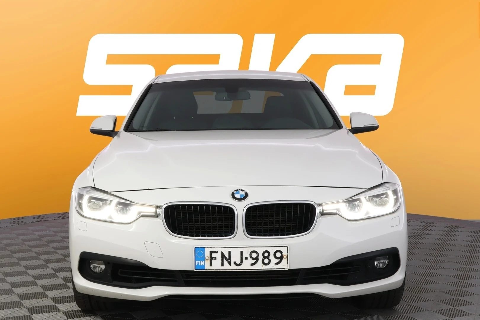 Car Image - 4QPLtabJSuBYxJk6W1Jro5