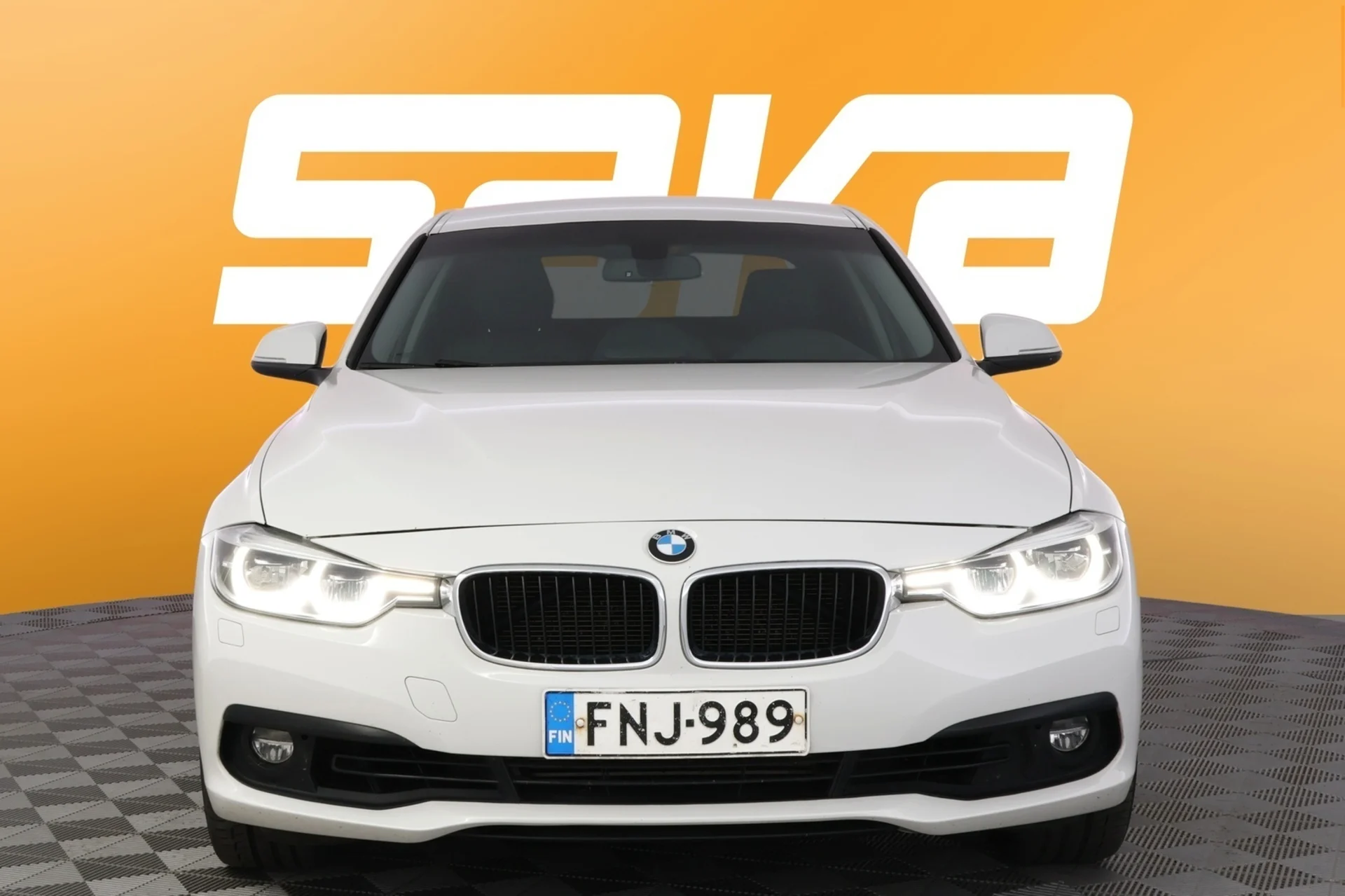 Car Image - 4QPLtabJSuBYxJk6W1Jro5