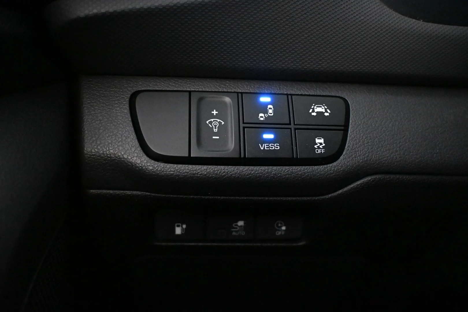 Car Image - 6Q2OHRnDxL6WvUp75AEFk6