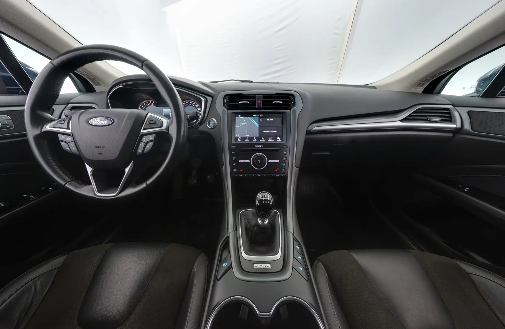 Car Image - 3v67daoaEbAz8VbwnudmME