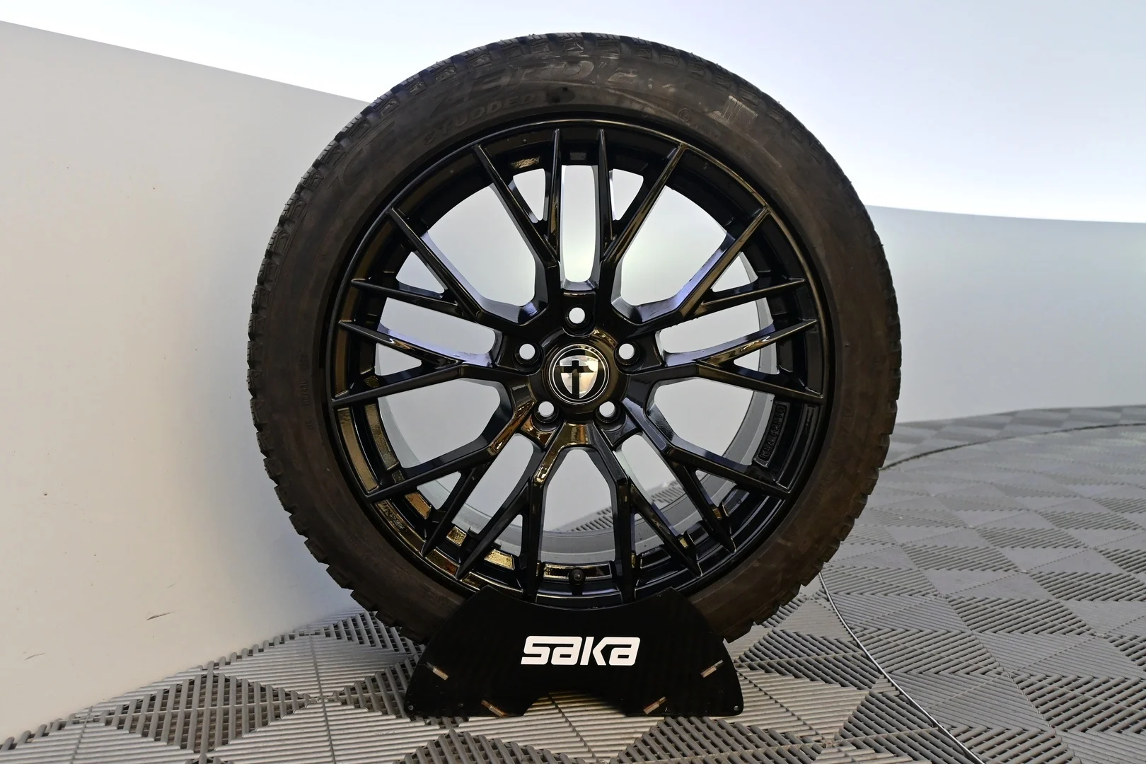 Car Image - 36RScYfFM0lHu2KVcDsdoz