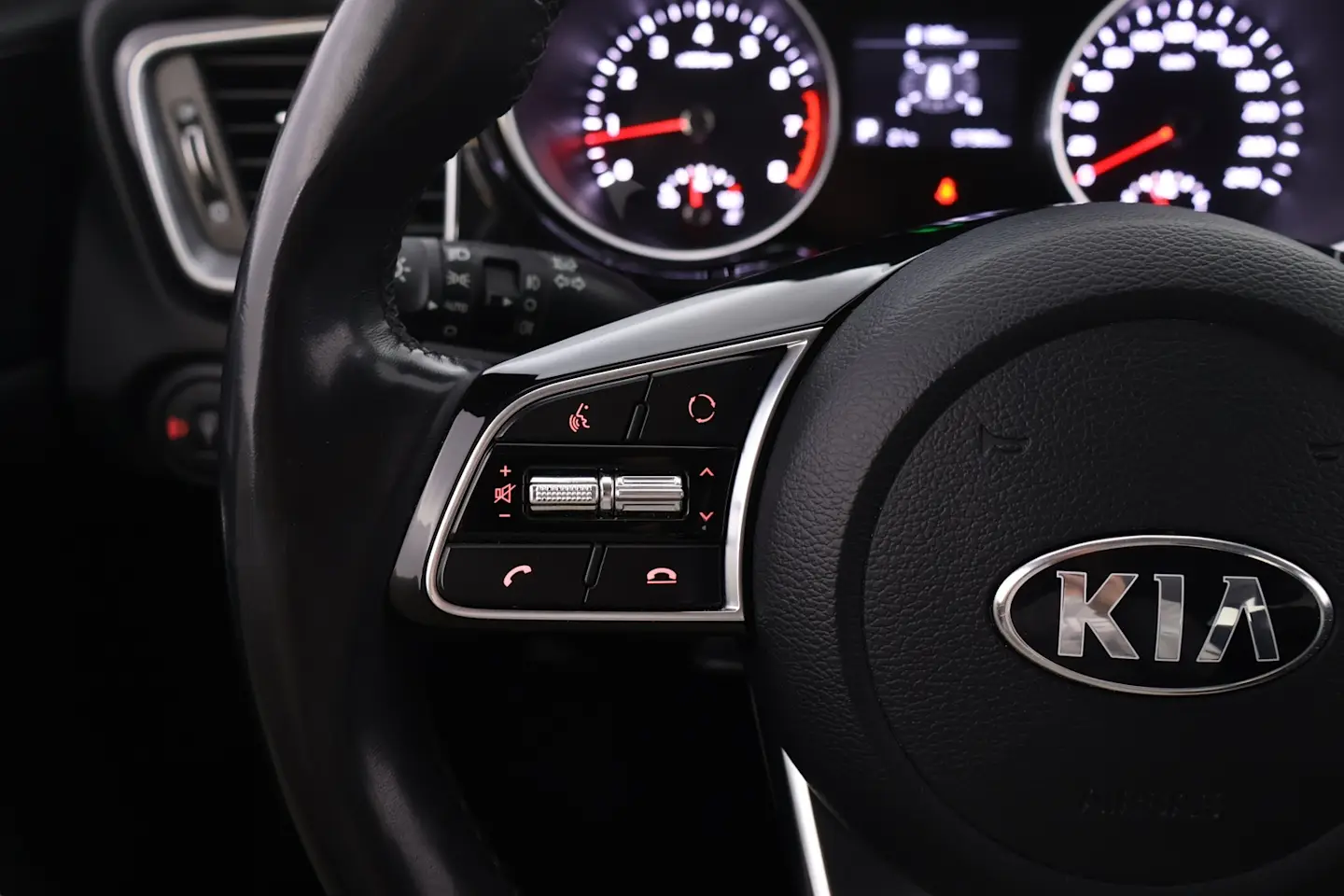 Car Image - 1jk19oNY2r3NslM0F3DXyp