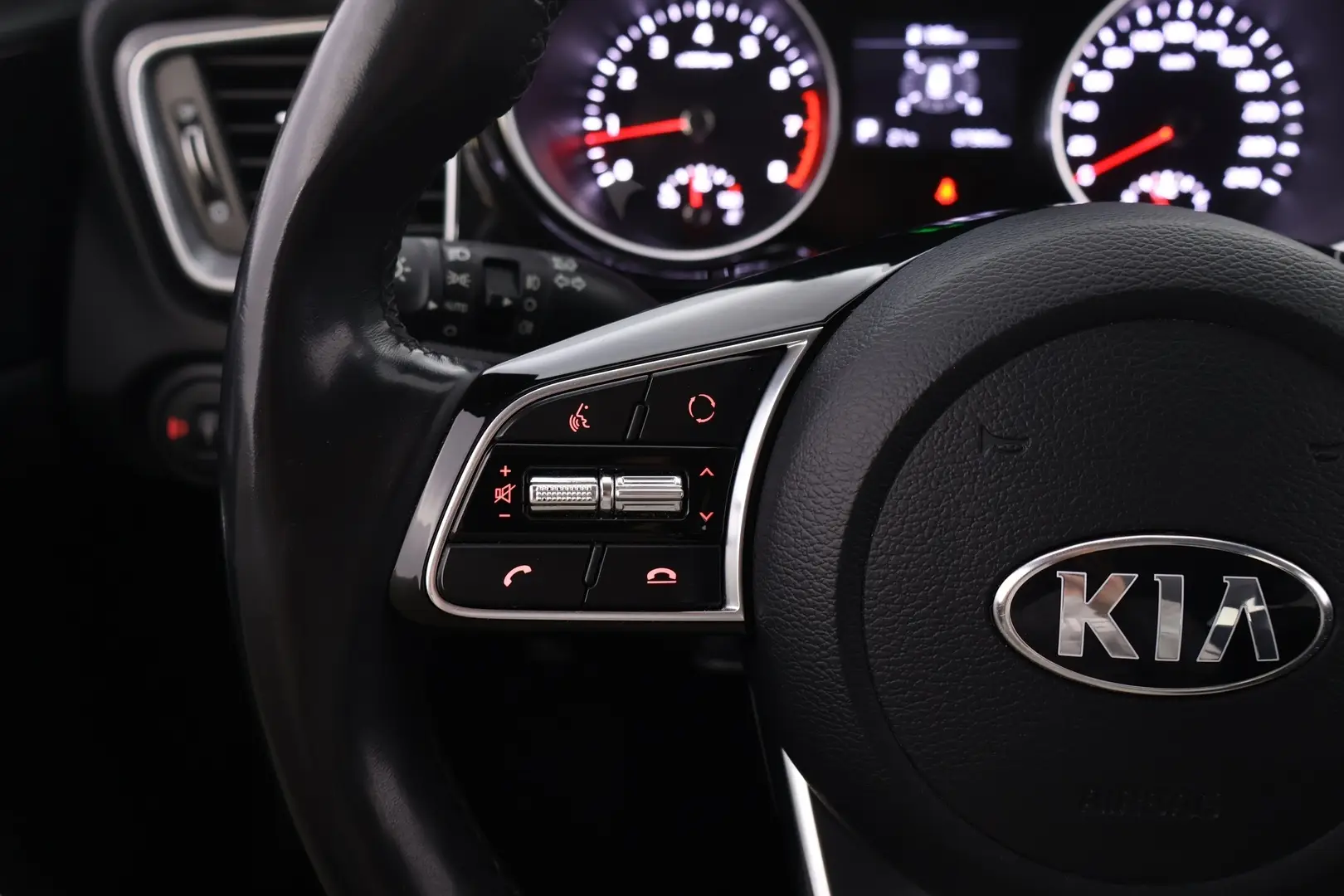 Car Image - 1jk19oNY2r3NslM0F3DXyp