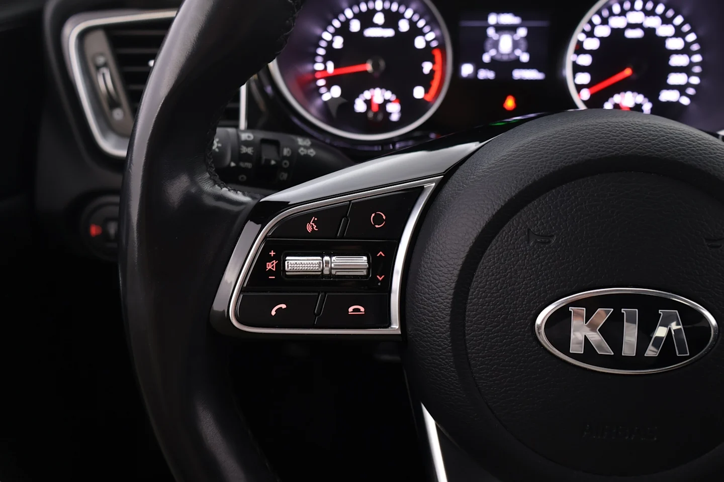Car Image - 1jk19oNY2r3NslM0F3DXyp