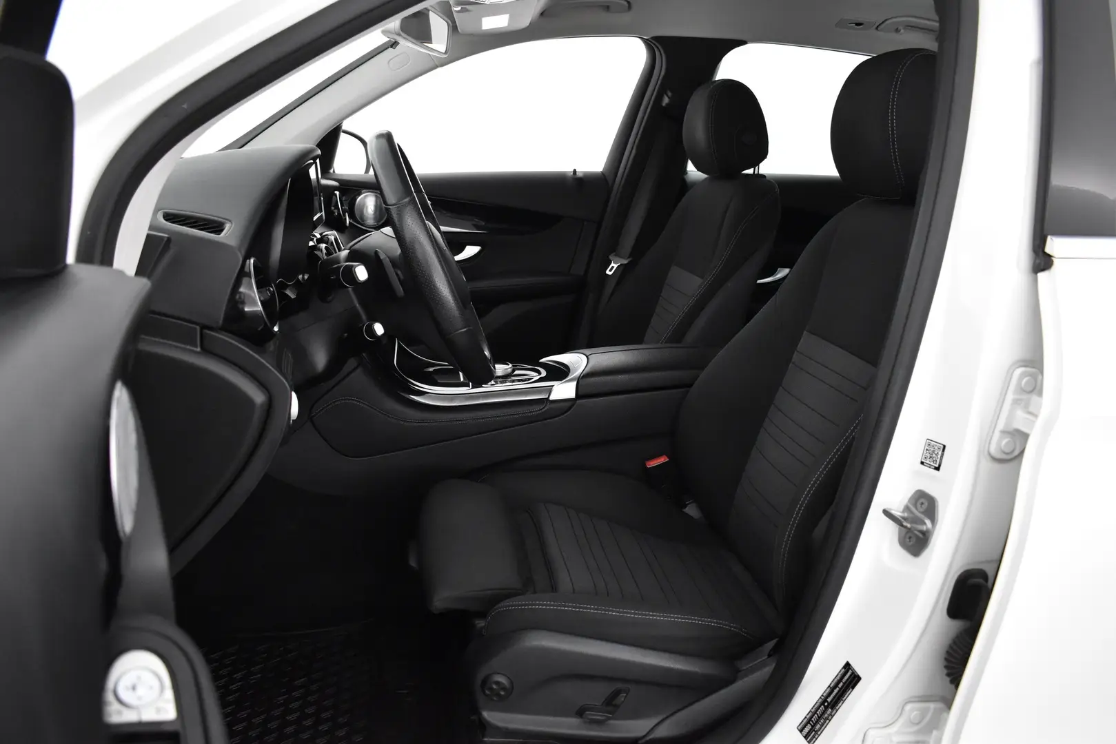 Car Image - 7pOHtxVqaz1Y5jkVuSrFdQ